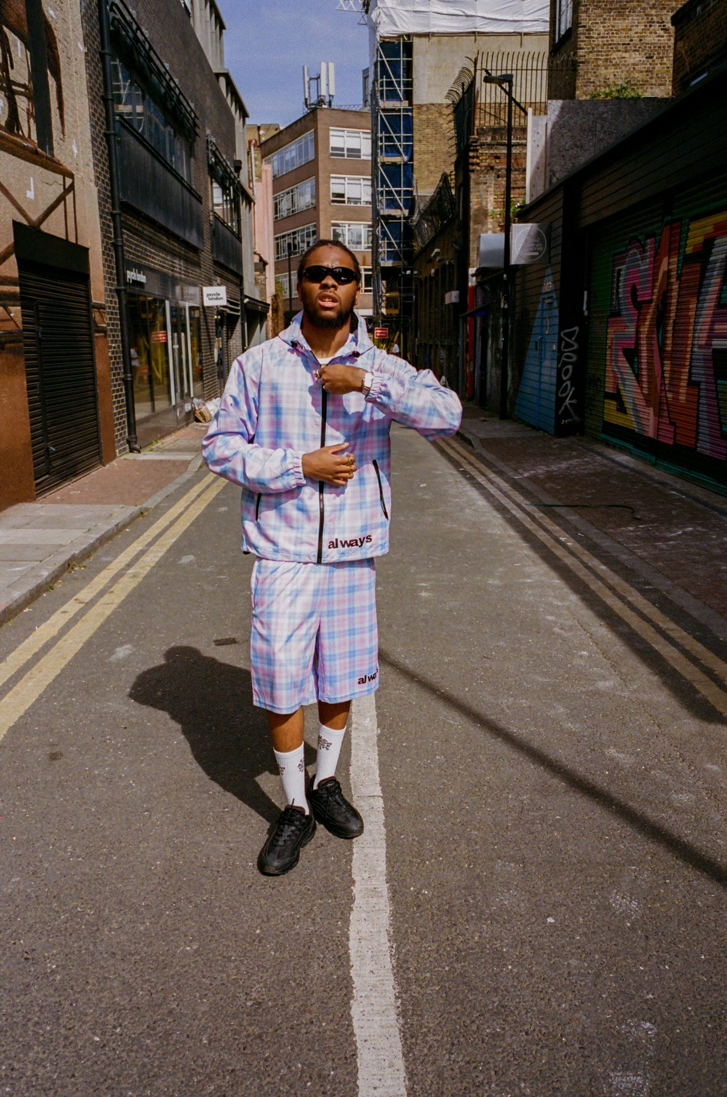 bandemic court short