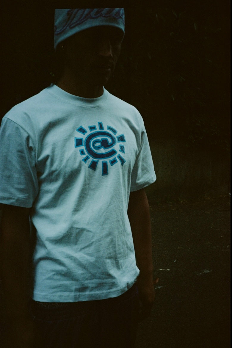 white @sun tshirt - blue / blue