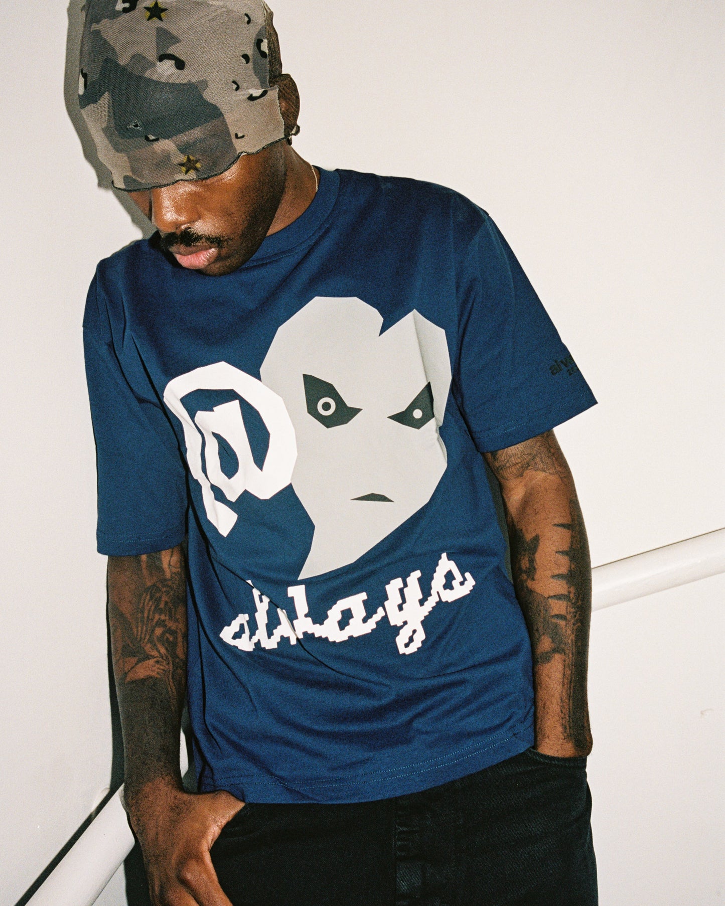 love is hard tshirt - navy