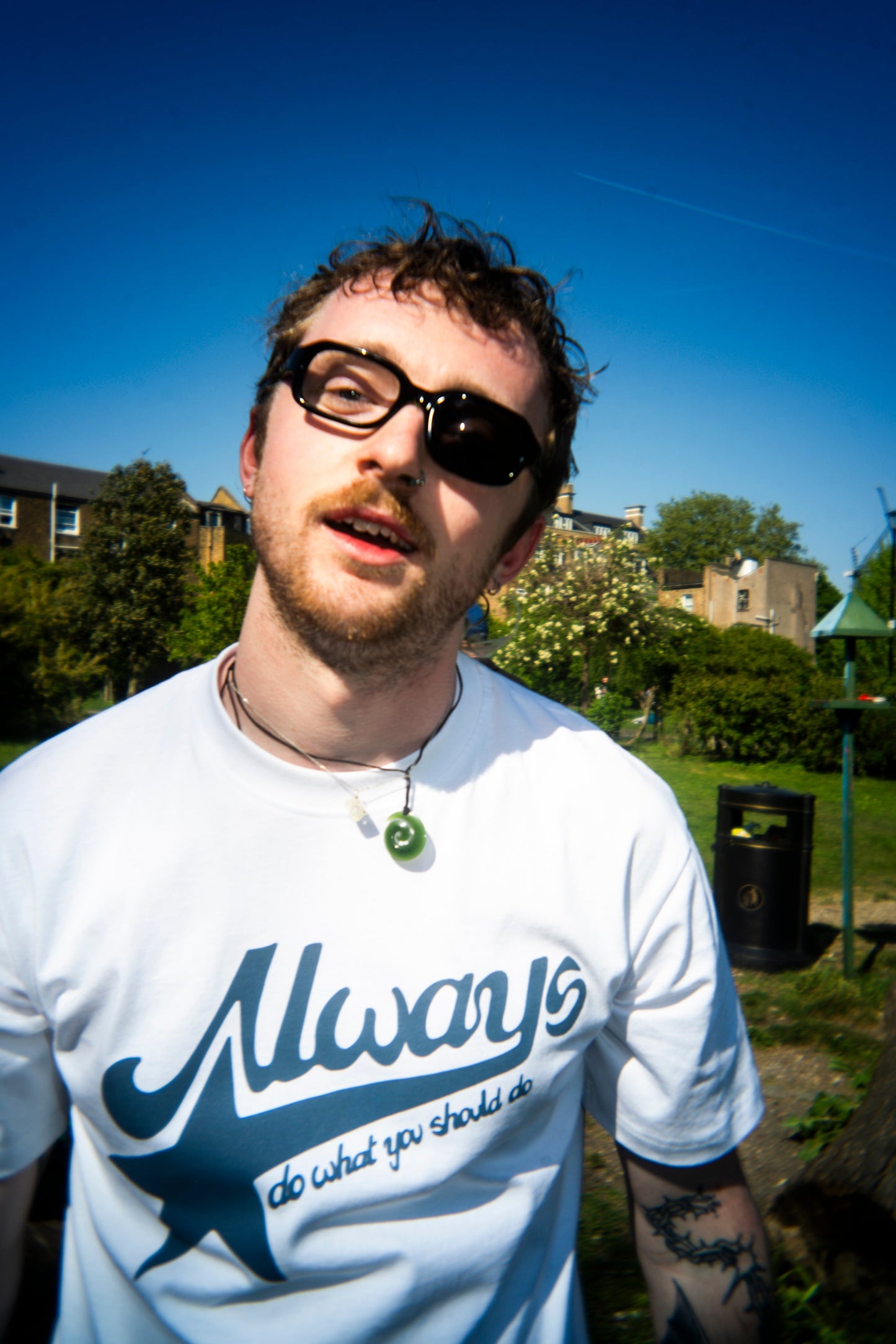 star up tshirt - white