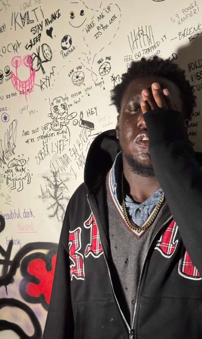 3116 applique zip up hoodie - black