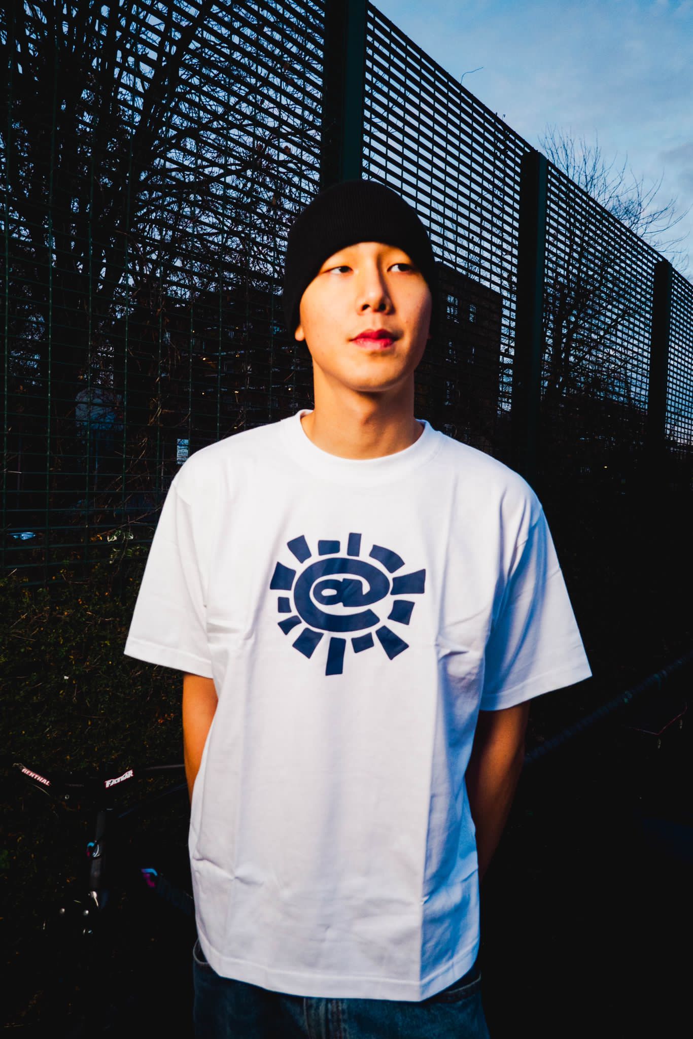 solid navy @sun tshirt