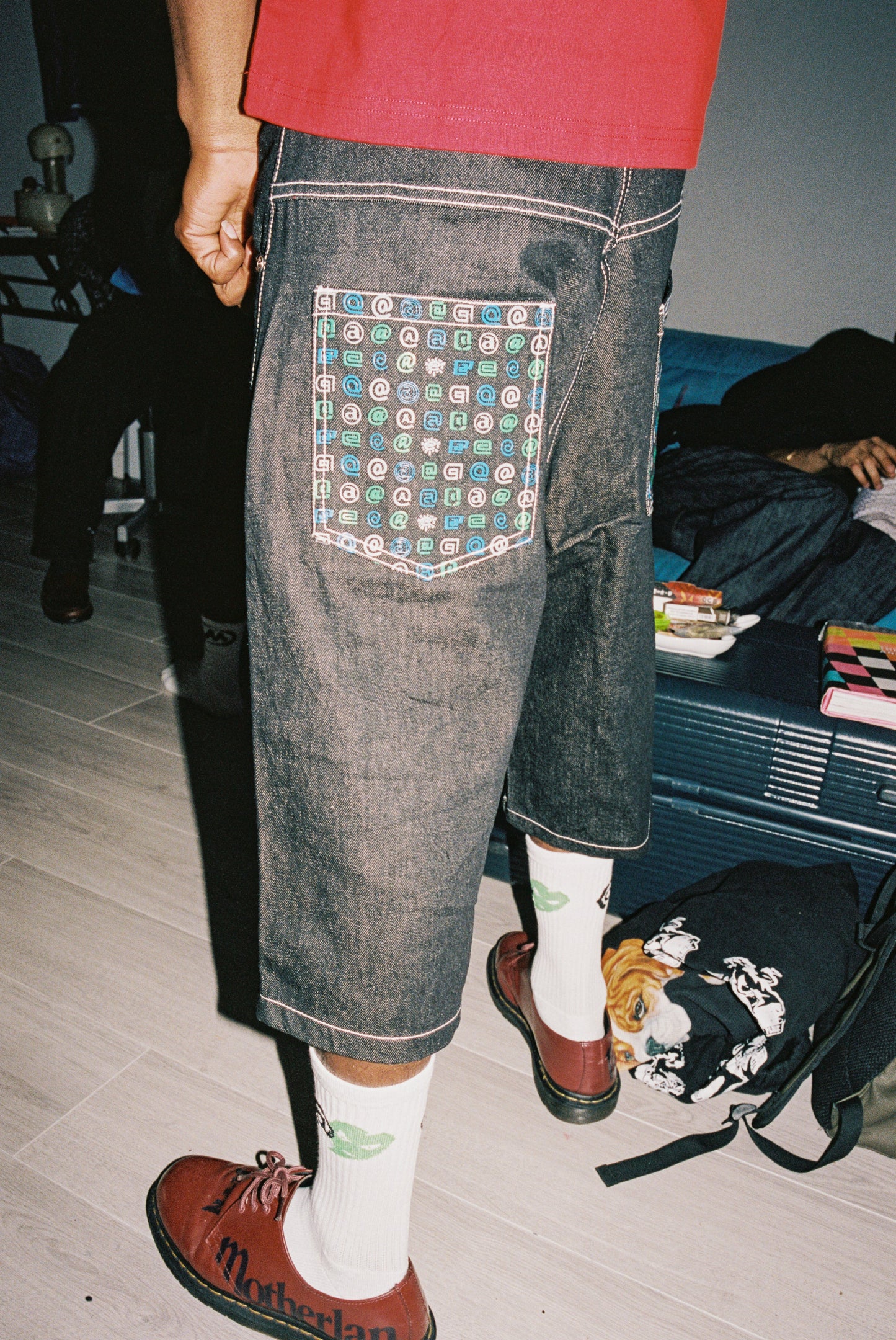 relaxed unisex denim shorts - pocket print