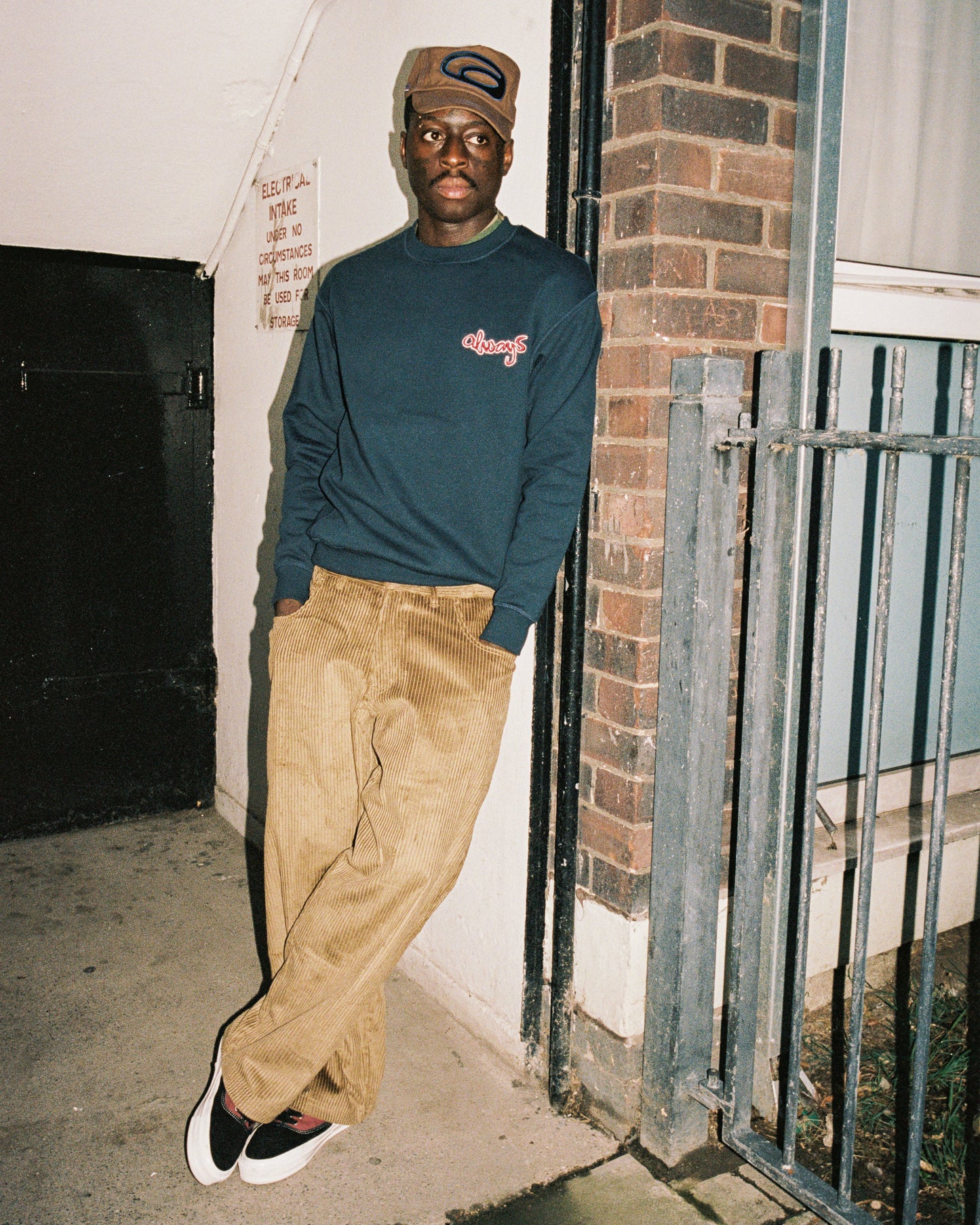 jumbo cord trousers - brown