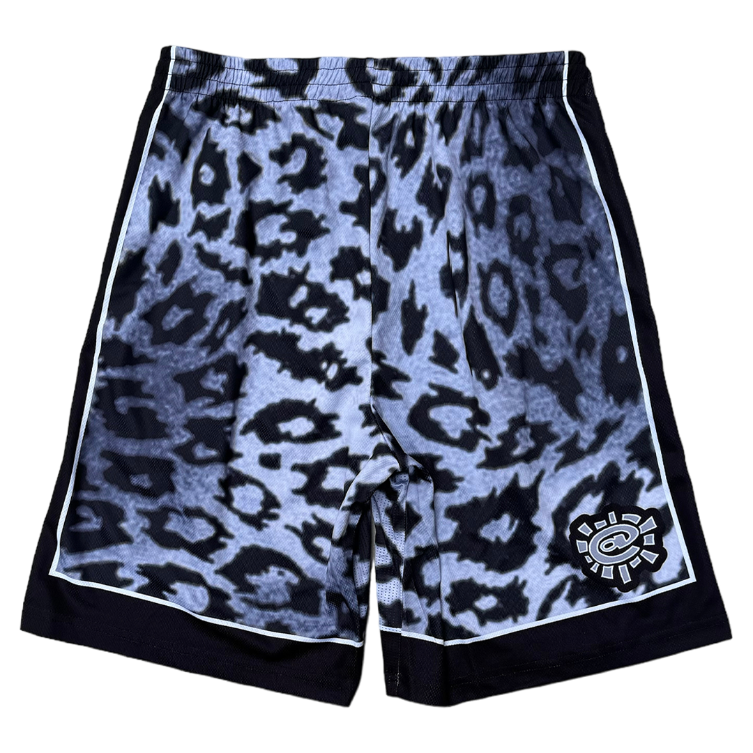 core court short - silver/leopard