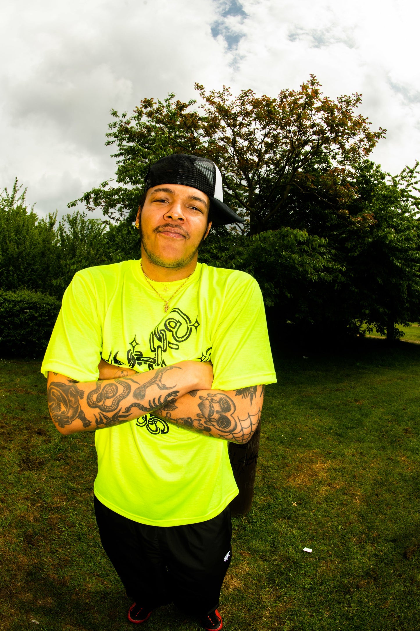 keychain tshirt - safety green