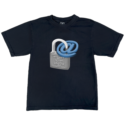 padlock tshirt - black